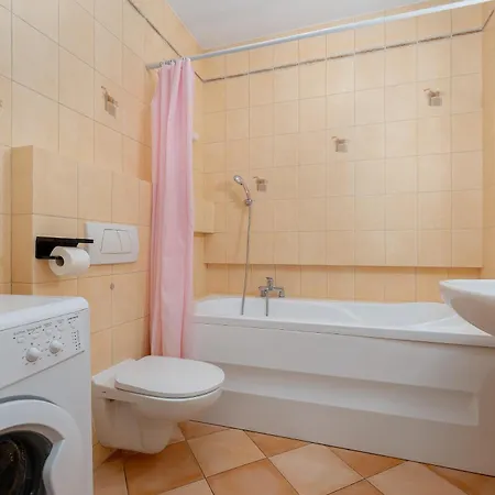 Apartment By Bookinghost Stettin