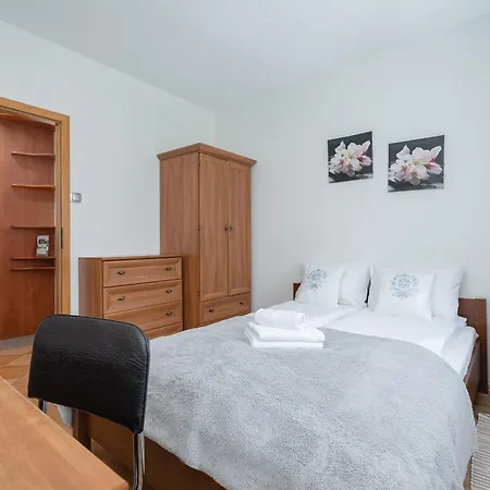 Apartment By Bookinghost