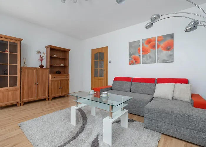 By Bookinghost * Stettin